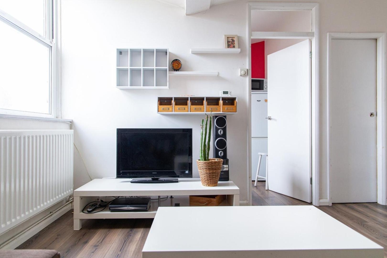 Apartment Plush For Four In Brixton London