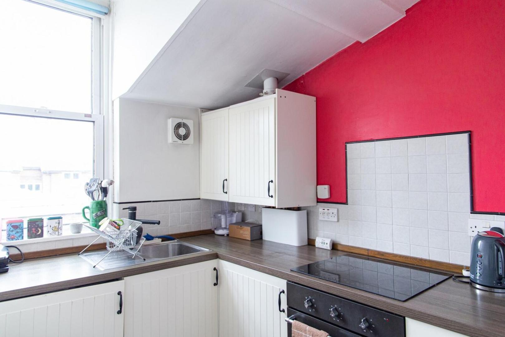 Apartment Plush For Four In Brixton